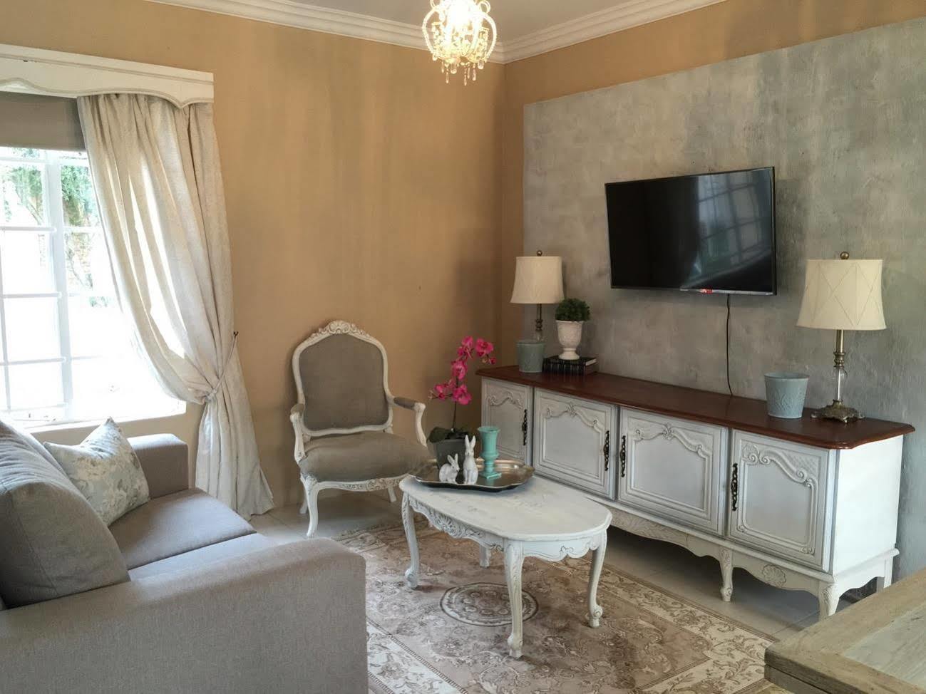 Nouveau Studios Pretoria Bagian luar foto