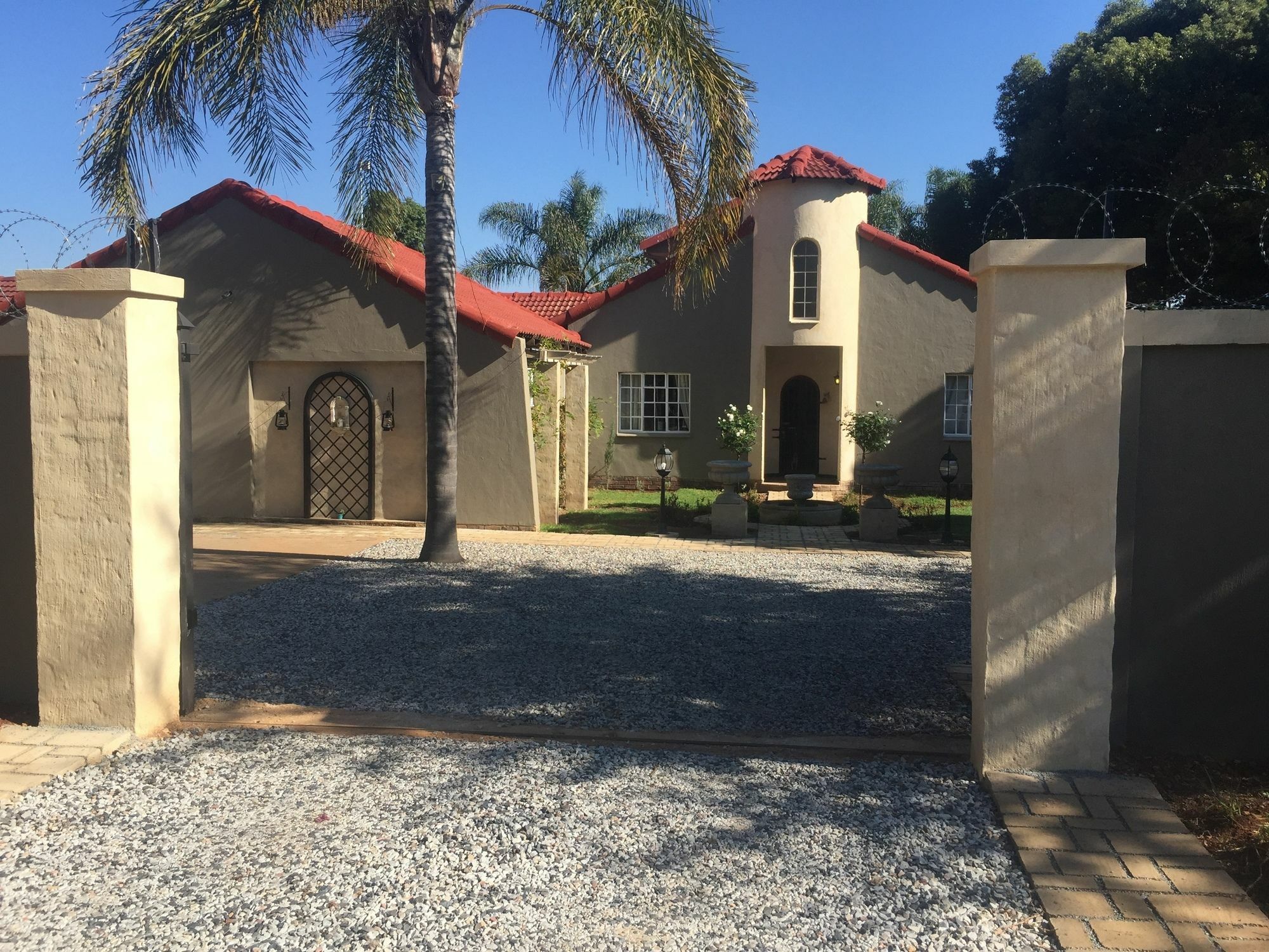 Nouveau Studios Pretoria Bagian luar foto